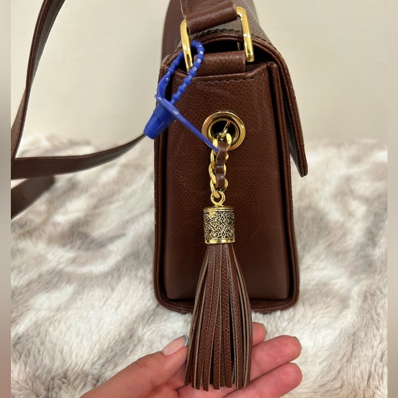 Valentino Garavani leather tassel bag - Picture 3 of 8